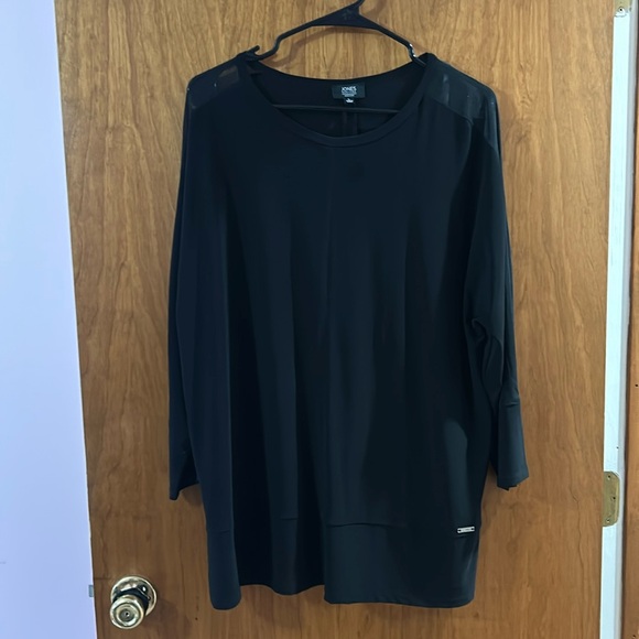Ladies large 3/4 sleeve black top - Picture 1 of 6